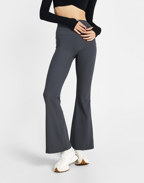 Off Duty Flare Leggings