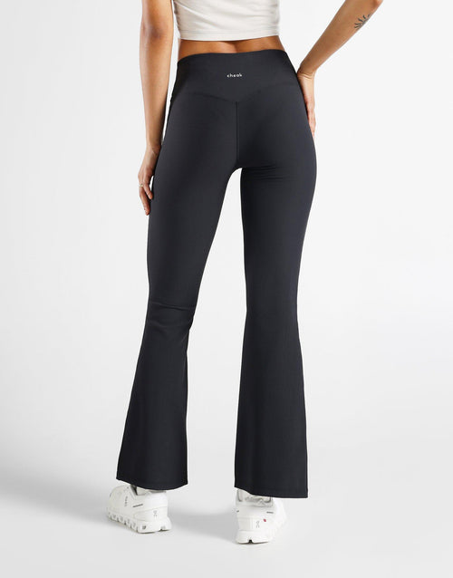 Off Duty Flare Leggings