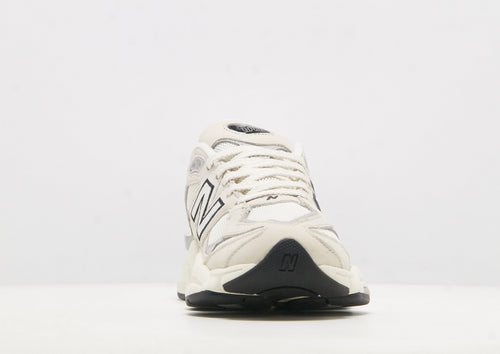 9060 Women's