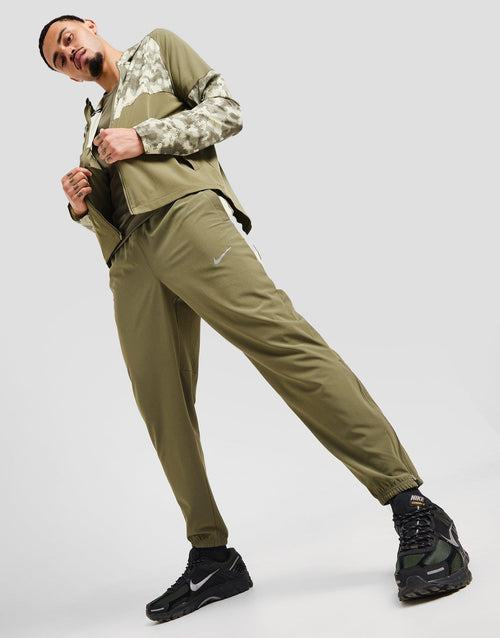 Challenger Woven Track Pants