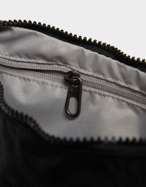 Aura Crescent Crossbody (4L)