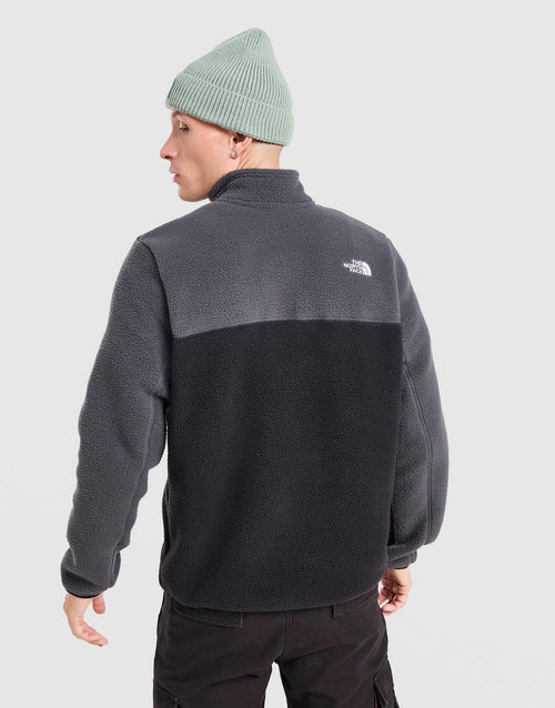 Yumiori 1/4 Zip Sweatshirt
