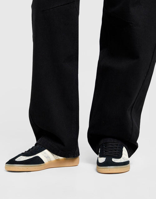 Mid-Rise Barrel Jeans