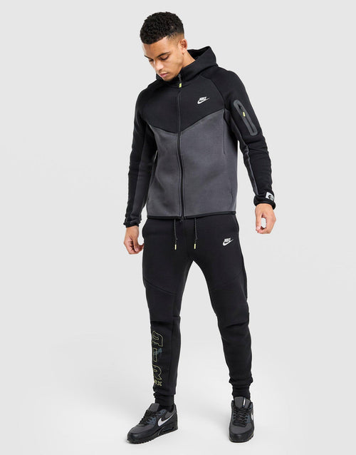 Tech Fleece Air Max Full Zip Hoodie