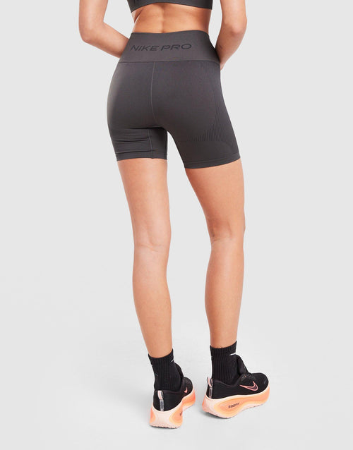 Training Pro Seamless 5" Shorts