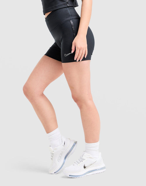 Training Swoosh Wrap Shorts
