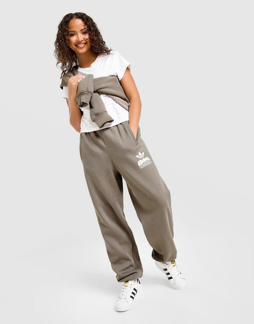 Wave Graphic Joggers
