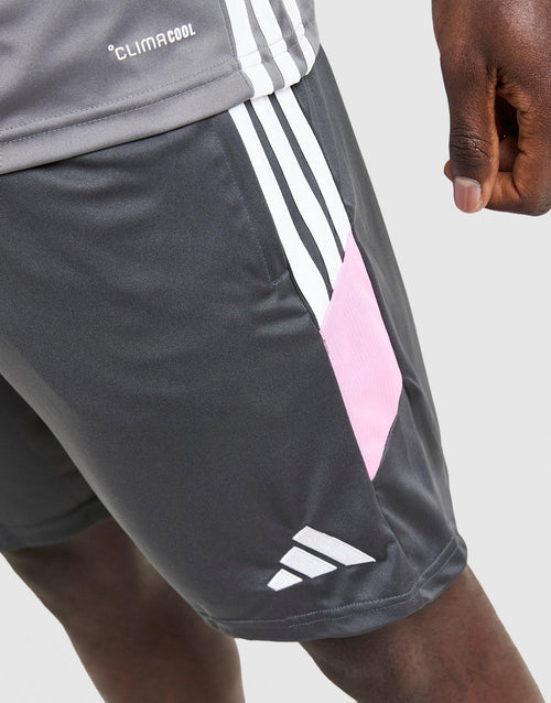 Tiro 26 Shorts