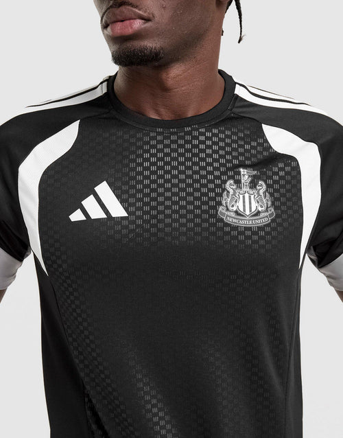 Newcastle United FC Tiro 26 Training Shirt