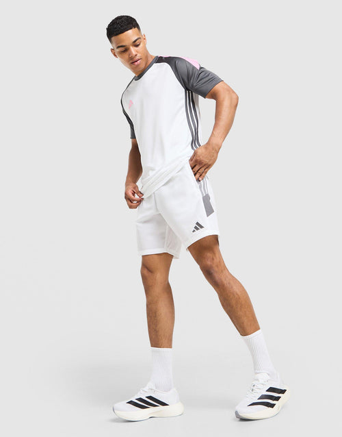 Tiro Woven Shorts