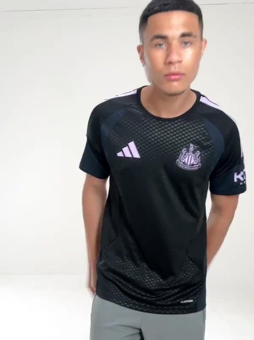 Newcastle United FC Tiro 26 Training Shirt