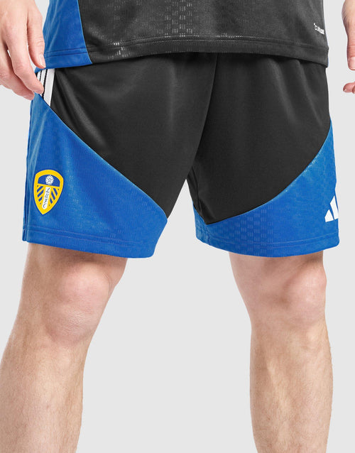 Leeds United FC Tiro 26 Training Shorts