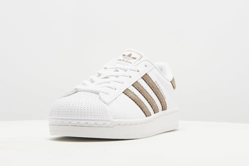 Superstar Junior's
