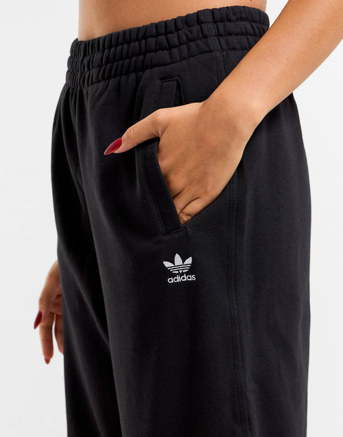 Essential Joggers