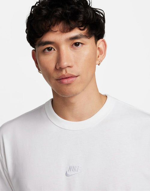 Sportswear Premium Essentials T-Shirt
