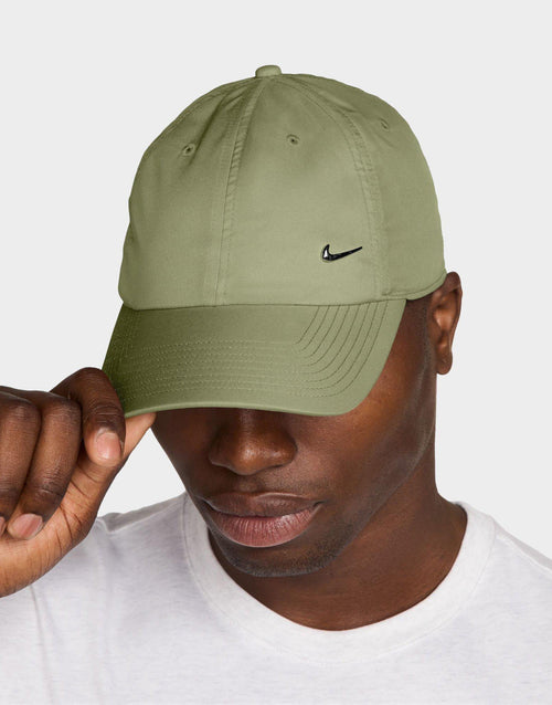 Dri-FIT Club Metal Swoosh Cap