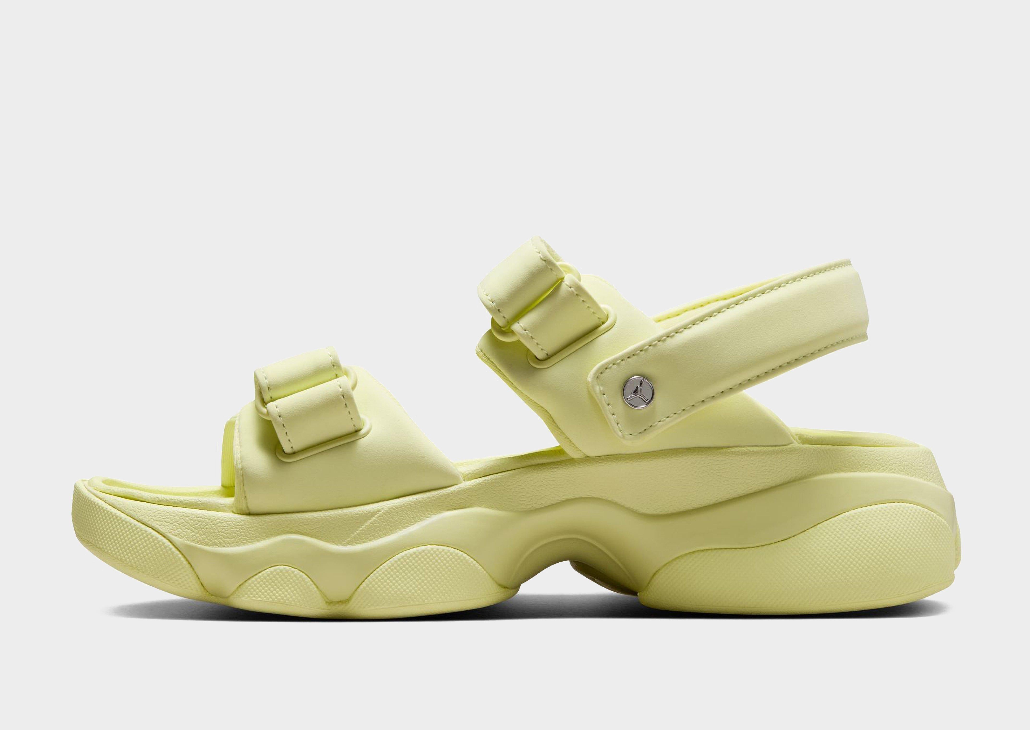 Deja Sandals Women's