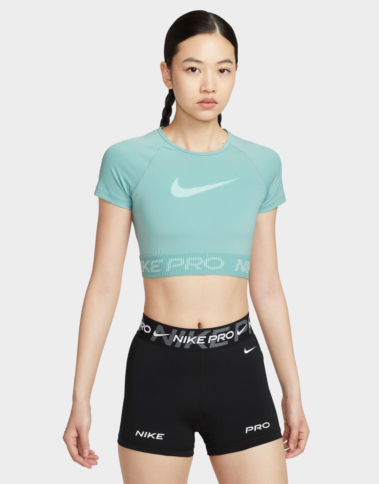 Pro Cropped Graphic Top