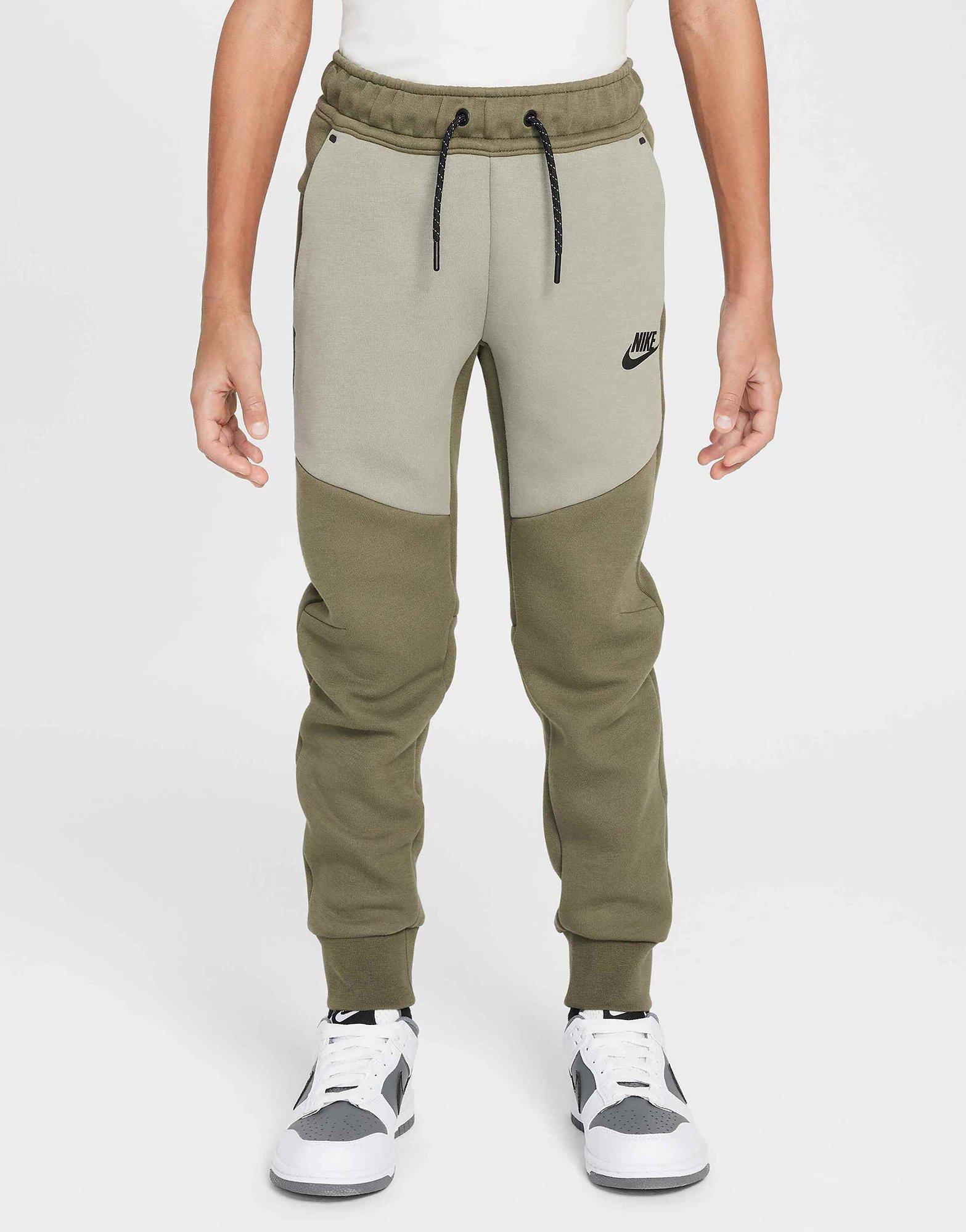 nike running tapered fleece joggers in khaki