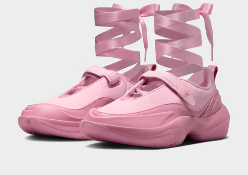 Pointe Women's