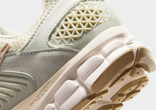 Zoom Vomero 5 Women's
