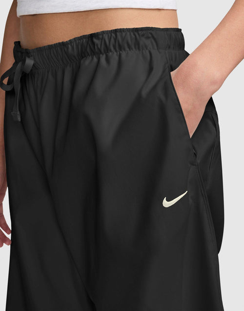 Sportswear Loose Mid-Rise Barrel Pants