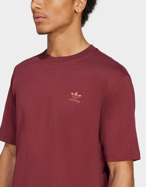 Trefoil Essentials T-shirt