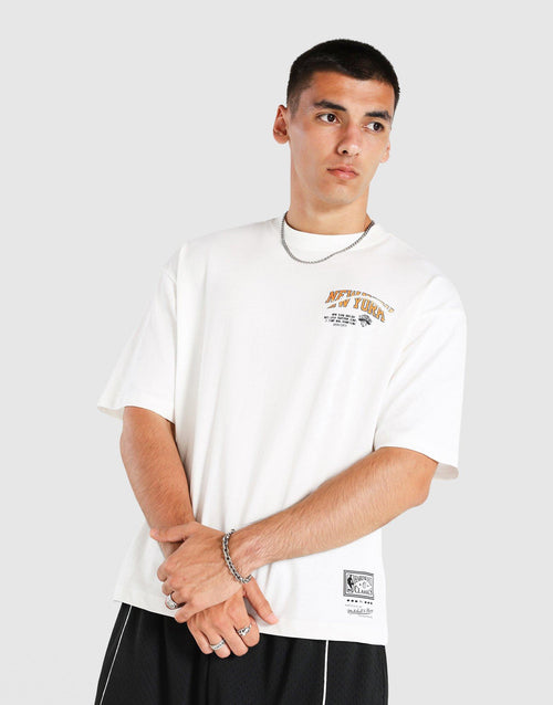 New York Knicks Ripped Logo T-Shirt