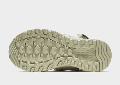 UA710 Women's