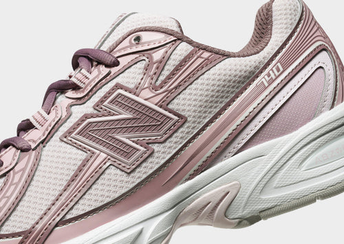 740 Women's