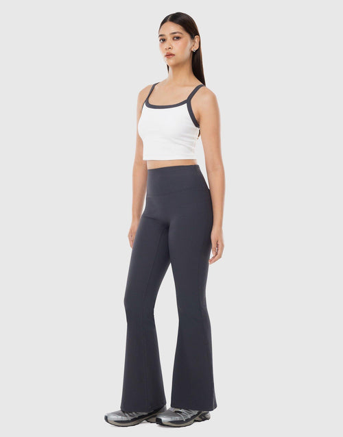 Off Duty Flare Leggings