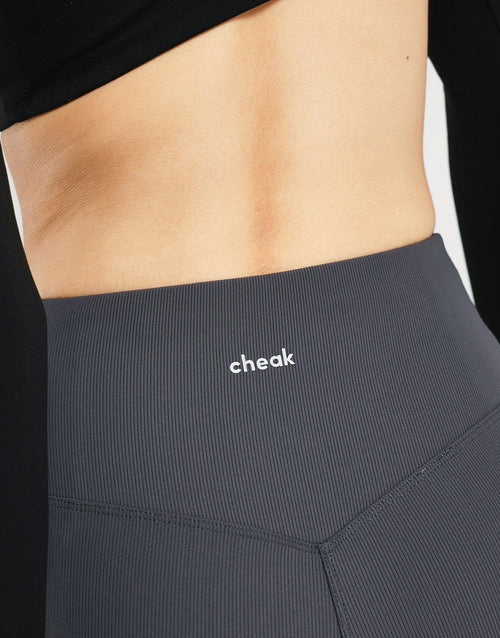 Off Duty Flare Leggings