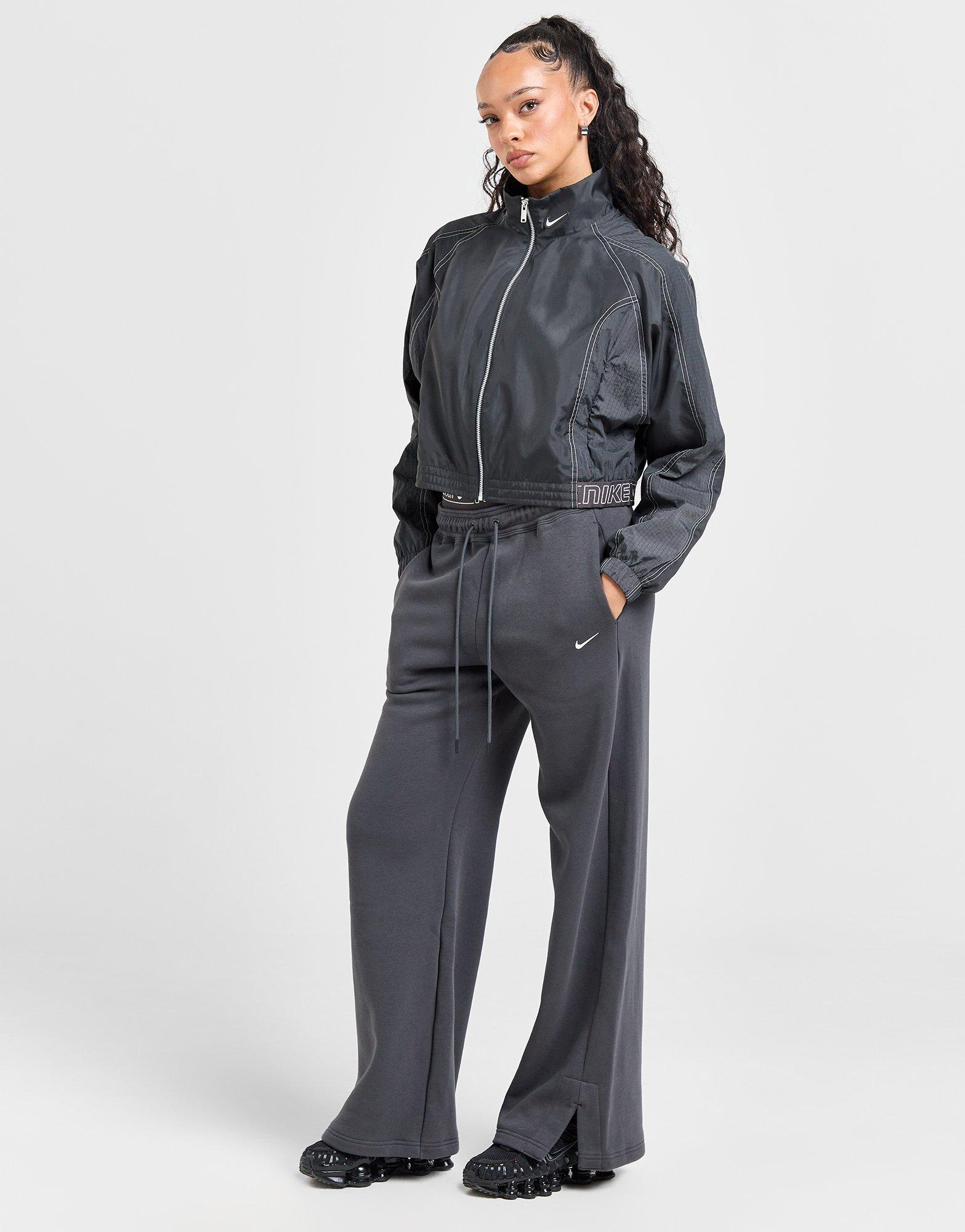 ウォーキング・ランニングウェア NIKE SWOOSH WOVEN JACKET & PANTS Grey Nike Training Graphic Swoosh Woven Jacket - JD Sports Malaysia