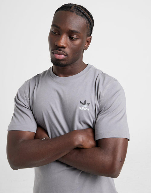 Contrast Logo T-Shirt