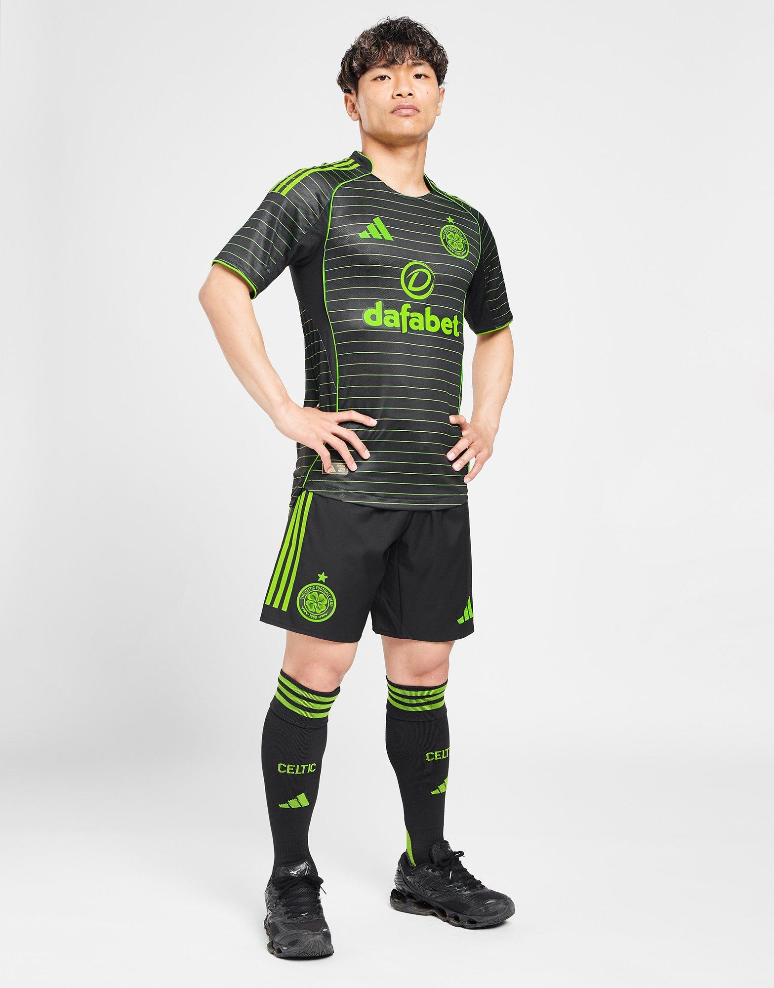 Celtic 2025/26 Away Shorts