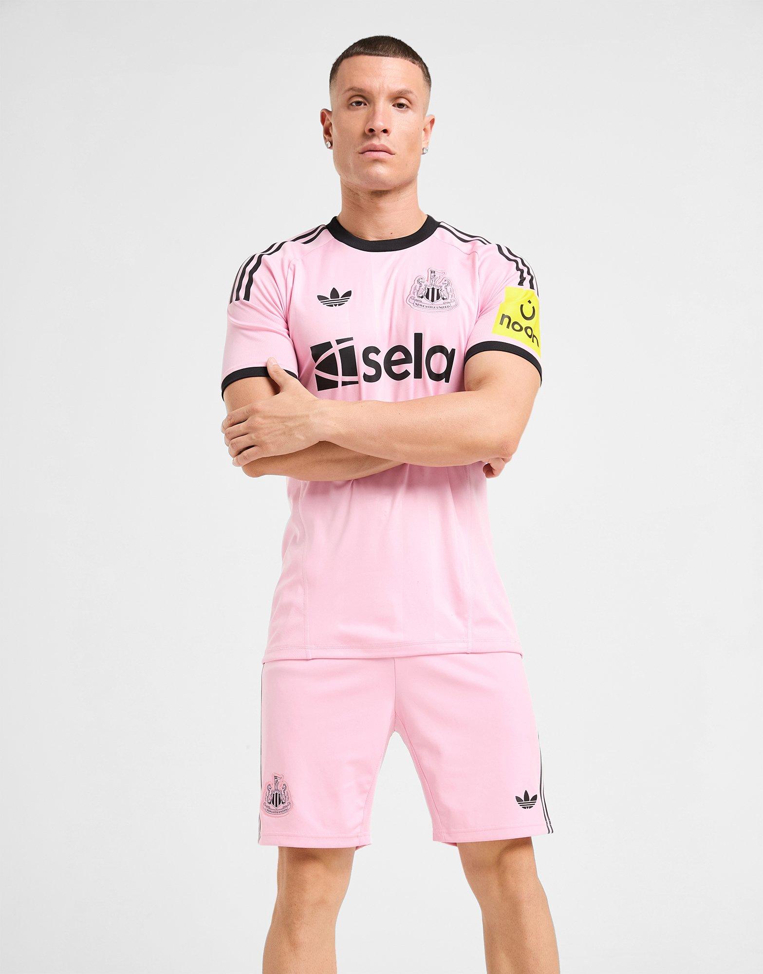 Newcastle United FC 2025/26 Goalkeeper Shorts