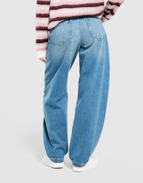 Mid-Rise Barrel Jeans