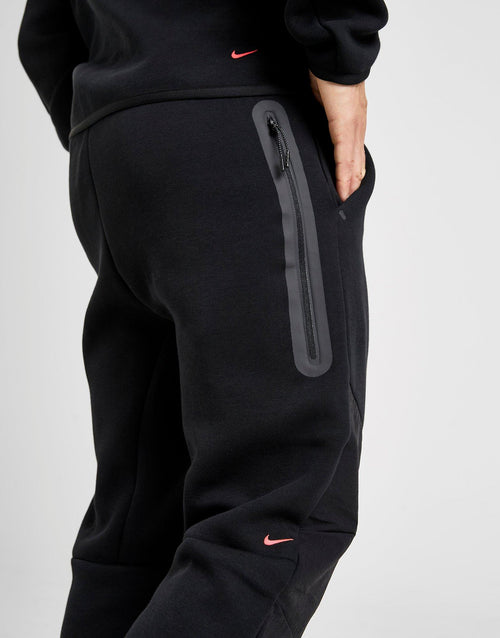 Tech Mix Joggers
