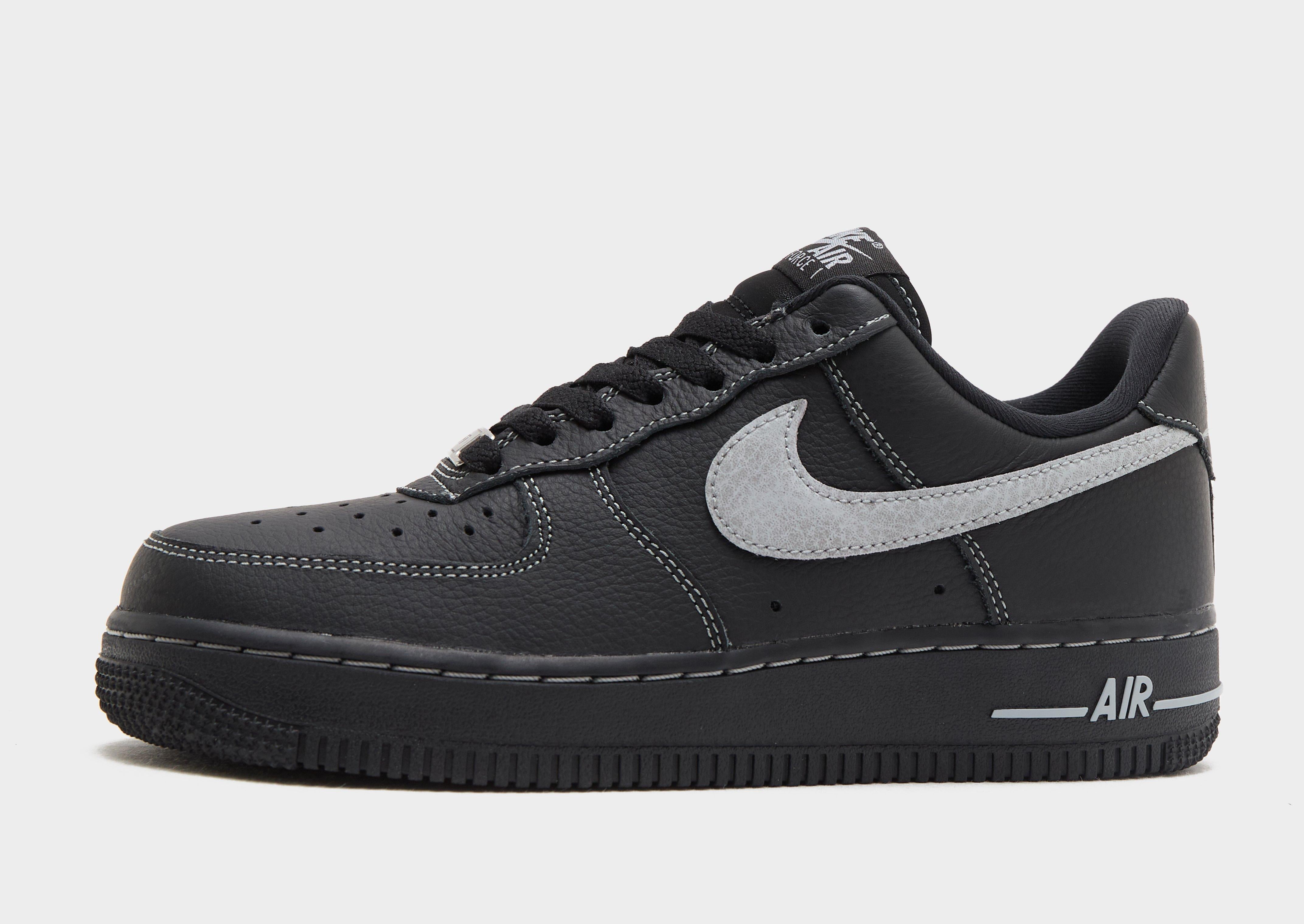 Air Force 1 '07 LV8 Stitch