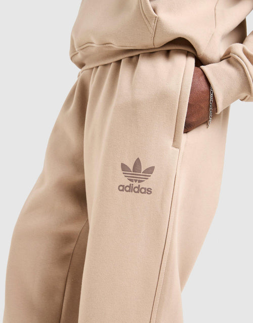 Trefoil Joggers