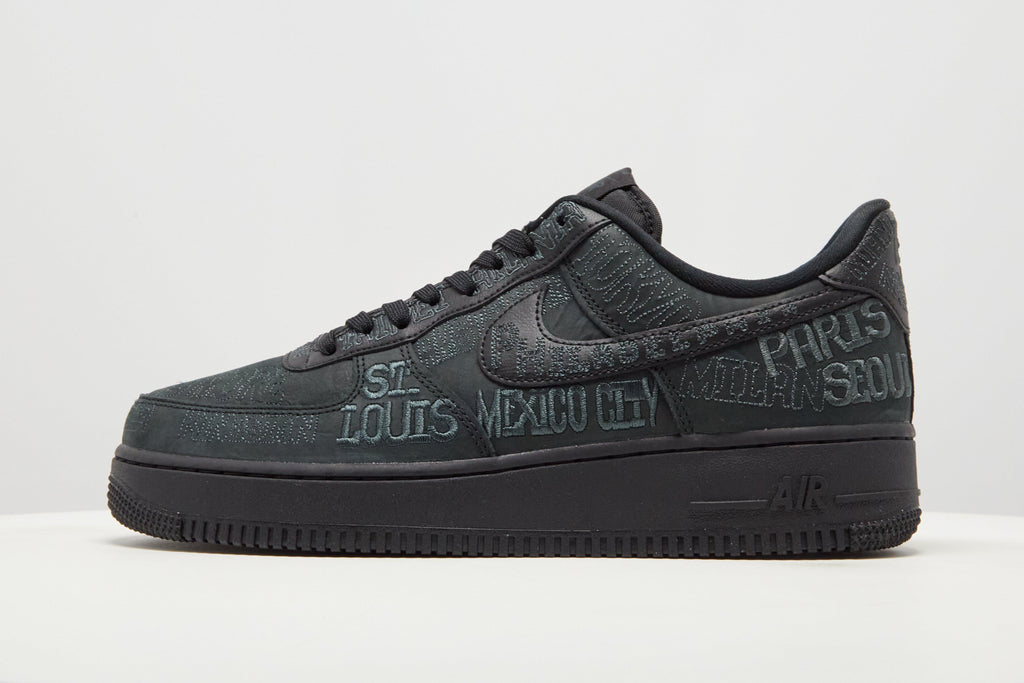 Air Force 1 Low 'World Tour'
