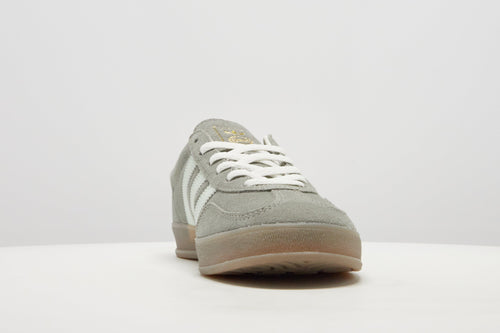 Gazelle Indoor Women's