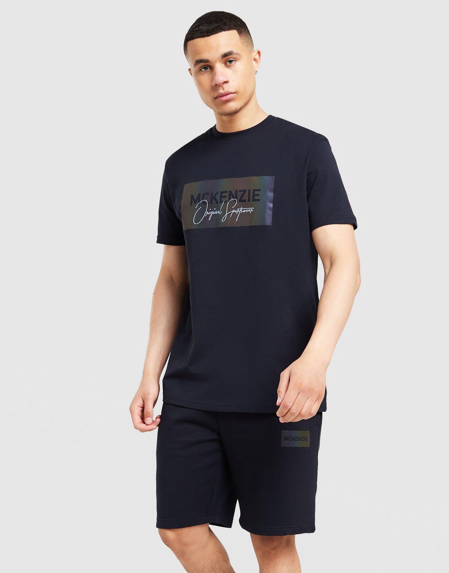 Aura T-Shirt/Fleece Shorts Set