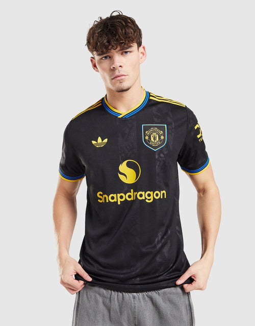Manchester United 2025/26 Fernandes #8 Third Shirt