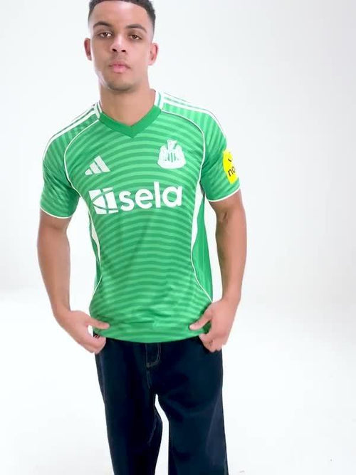 Newcastle United FC 25/26 Woltemade #27 Away Shirt