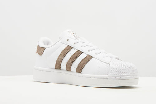 Superstar Junior's
