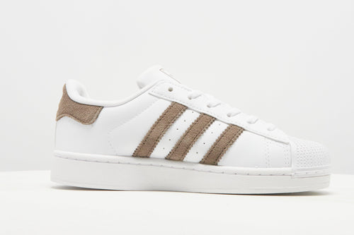 Superstar Junior's
