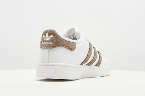 Superstar Junior's