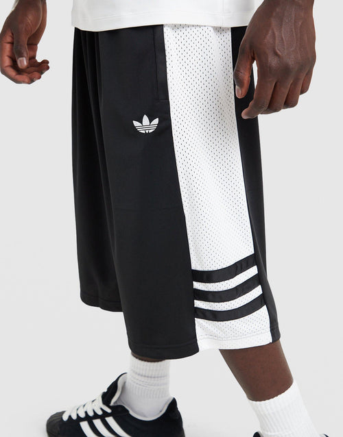 Adicolor Court Shorts