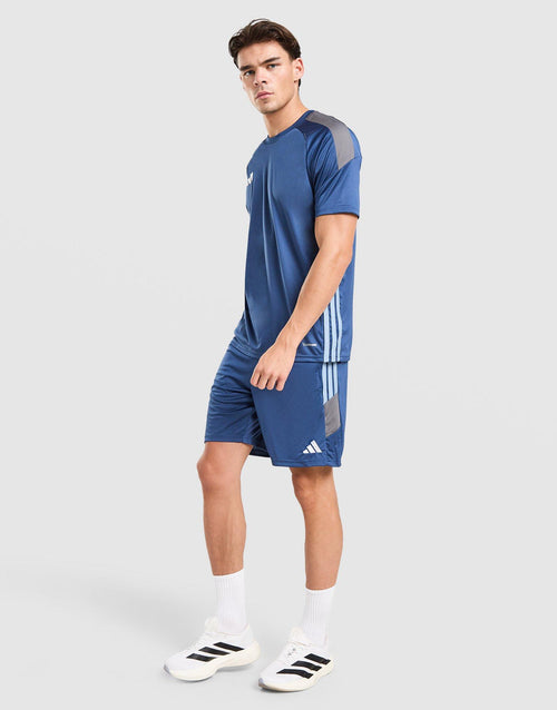 Tiro 26 Essentials Shorts
